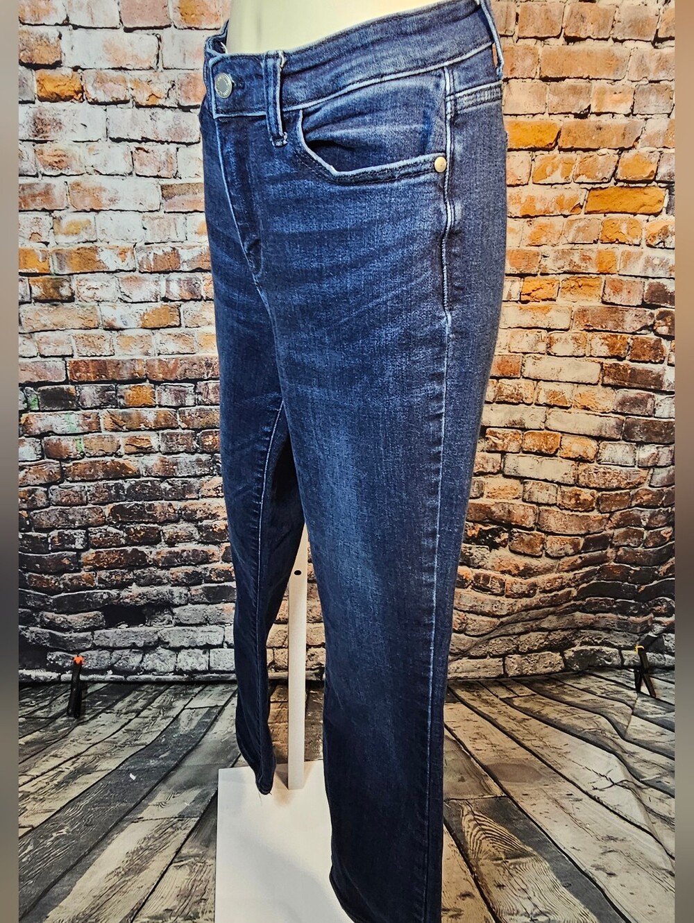 Judy Blue Size 5/27 Slim Bootcut Jeans High Rise Dark Wash Stretch Denim - Picture 2 of 5